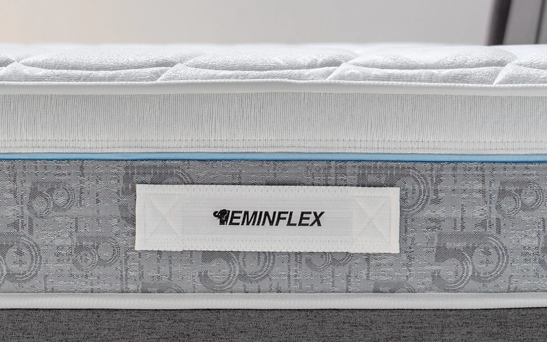 Eminflex Materassi – dettaglio fascia con maniglia materasso matrimoniale Sano / Rigenera / Renova / Memory Plus